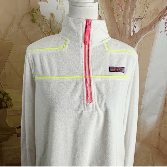 NEW Vineyard Vines Pop Terry Towel Shep White Pullover with Pink Accents - Picture 2 of 10